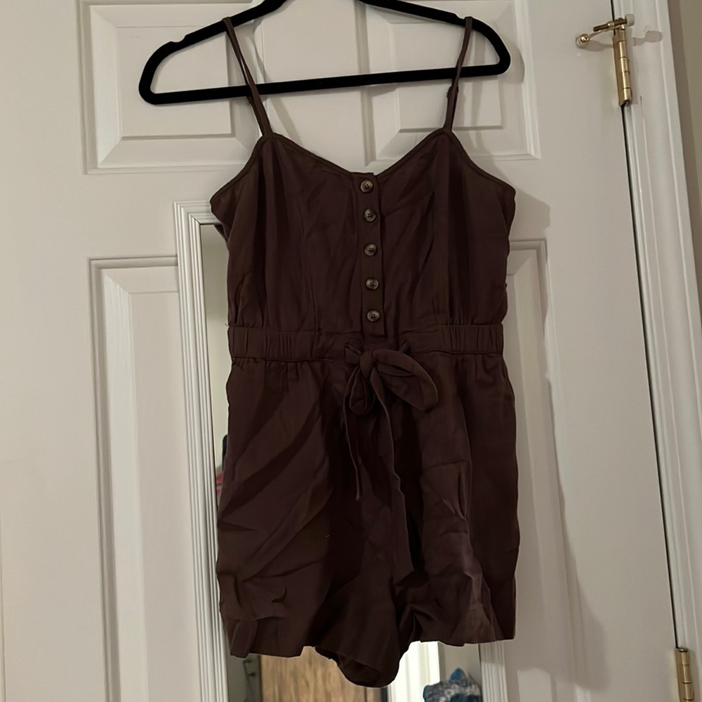Romper - Picture 1 of 4